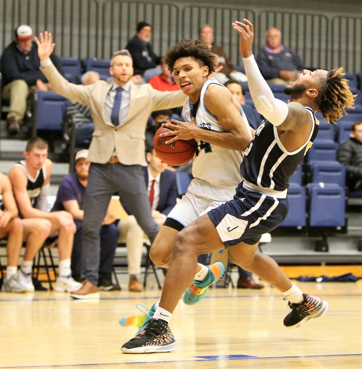 111021-qc-spt-sau judson mens bball16.jpg